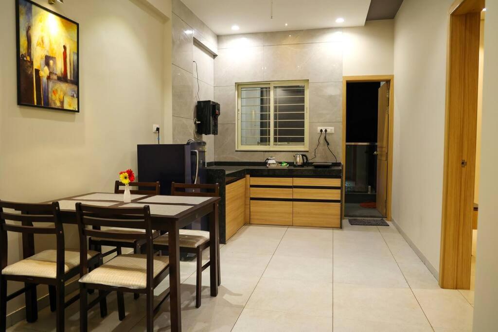 'Sumadhu Homes 301 ' Kolhapur Eksteriør bilde