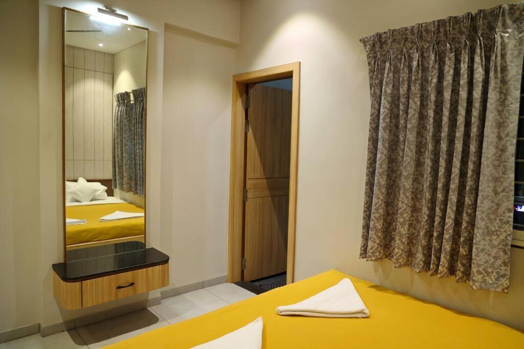'Sumadhu Homes 301 ' Kolhapur Eksteriør bilde
